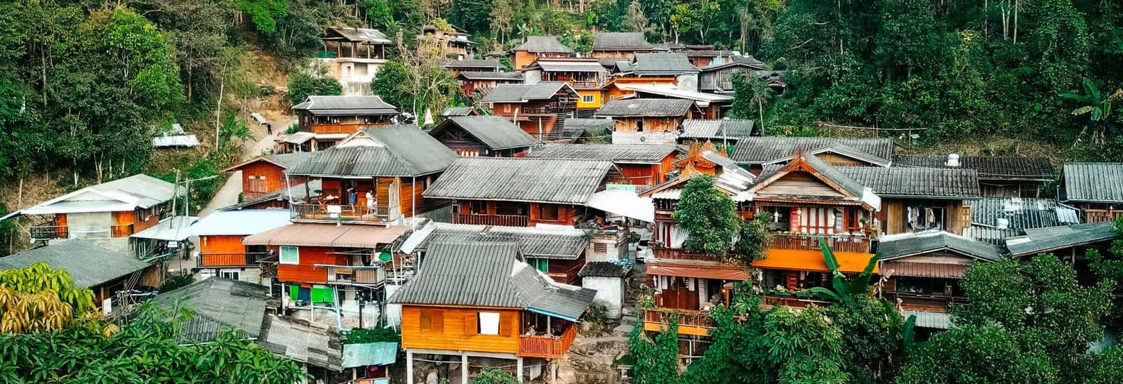 Mae Kampong Village
